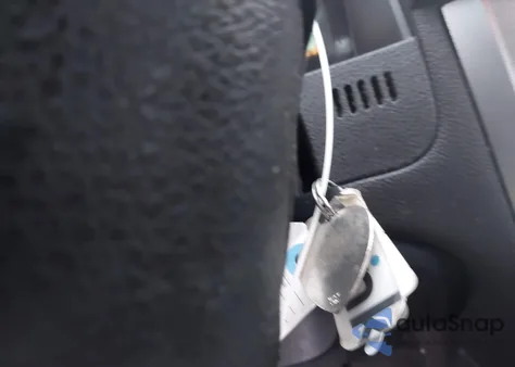 2011 Ford Fusion Hybrid z USA, uszkodzony, nr VIN 3FADP0L31BR277350